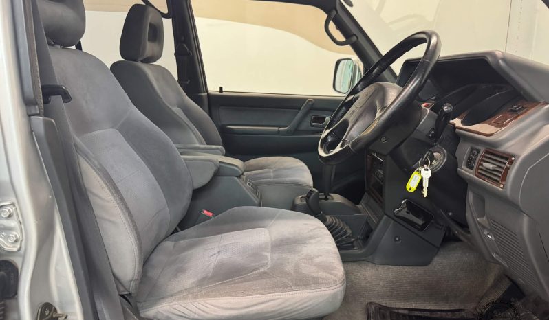 1999 Mitsubishi Pajero Exceed GDI V6 full