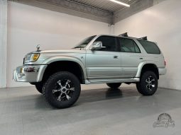 1999 Toyota Hilux Surf SSR-X full