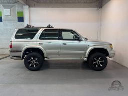 1999 Toyota Hilux Surf SSR-X full
