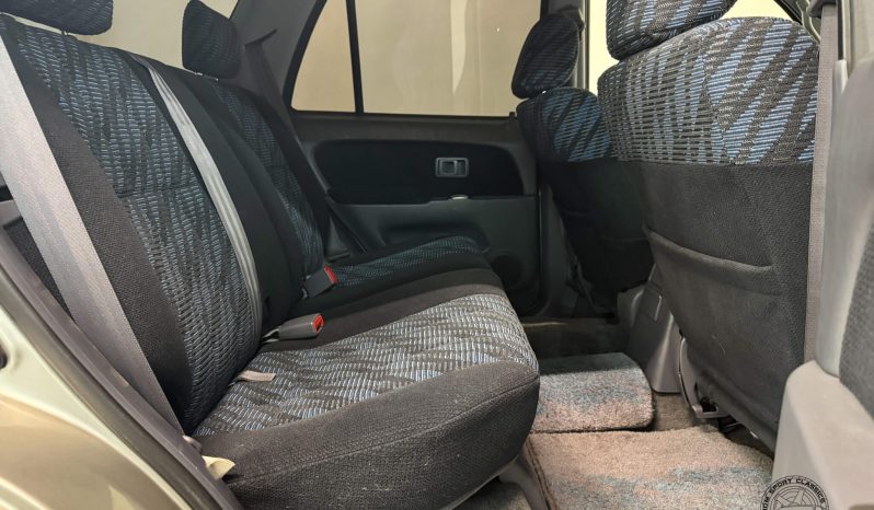 1999 Toyota Hilux Surf SSR-X full