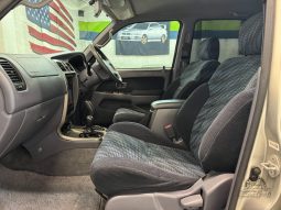 1999 Toyota Hilux Surf SSR-X full