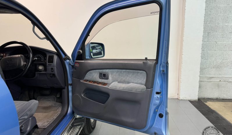 1996 Toyota Hilux Surf SSR-G full