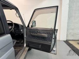 1994 Toyota Land Cruiser SX Narrow Body full