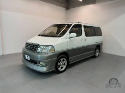 1999 Toyota Grand HiAce Limited full