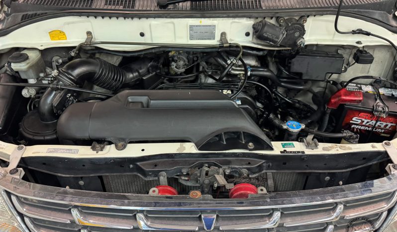 1999 Toyota Grand HiAce Limited full