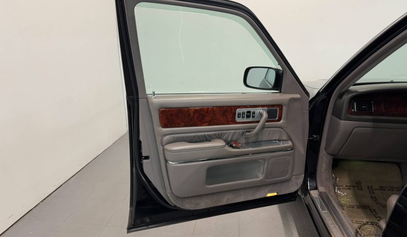 1999 Toyota Century V12 full