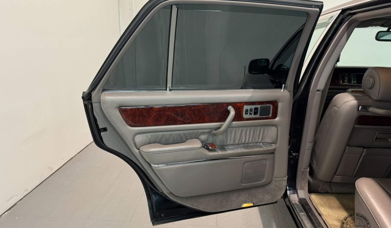 1999 Toyota Century V12 full