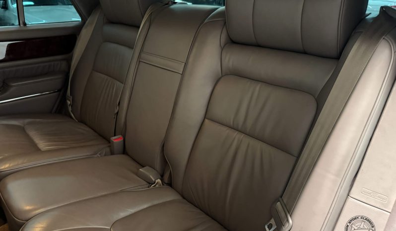 1999 Toyota Century V12 full