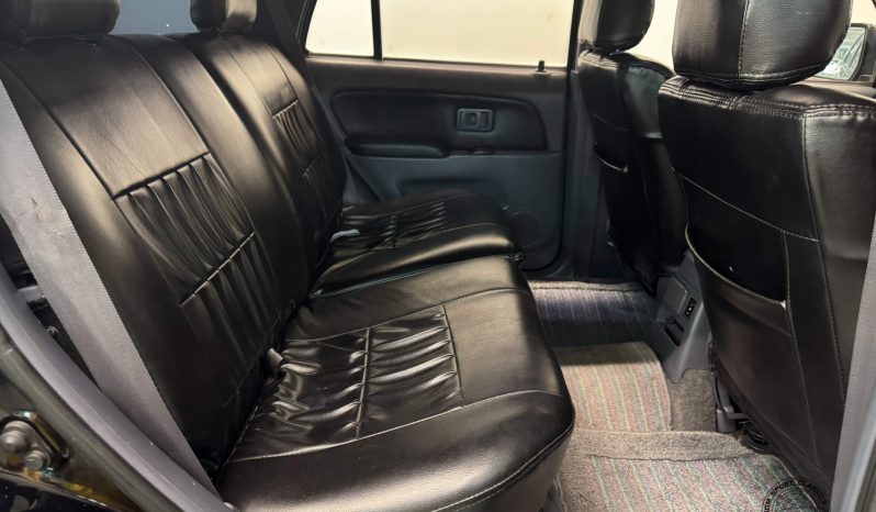 1996 Toyota Hilux Surf SSR-X full