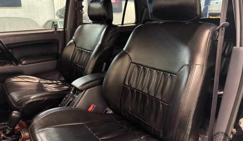 1996 Toyota Hilux Surf SSR-X full