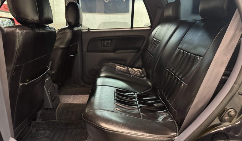 1996 Toyota Hilux Surf SSR-X full