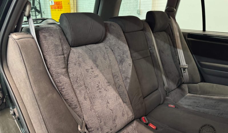 2000 Toyota Crown Athlete Estate full