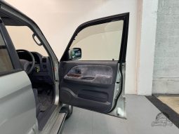 1999 Toyota Land Cruiser TX Limited full