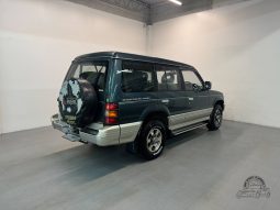 1991 Mitsubishi Pajero XP 5 Speed Manual full