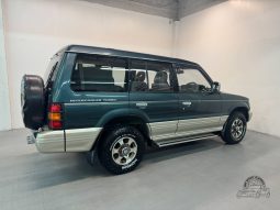 1991 Mitsubishi Pajero XP 5 Speed Manual full