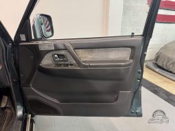 1991 Mitsubishi Pajero XP 5 Speed Manual full