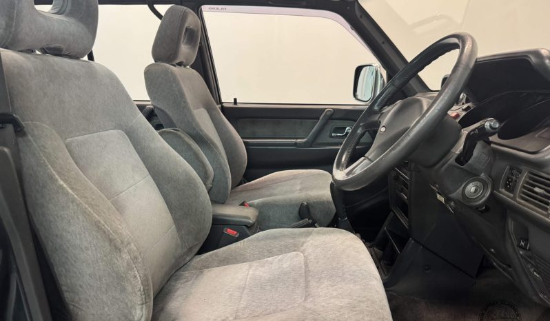 1991 Mitsubishi Pajero XP 5 Speed Manual full