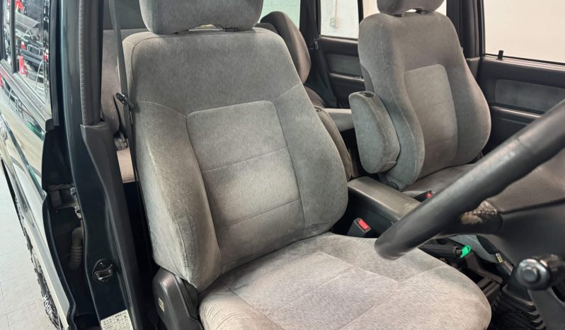 1991 Mitsubishi Pajero XP 5 Speed Manual full