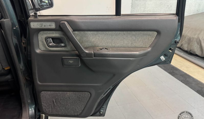 1991 Mitsubishi Pajero XP 5 Speed Manual full