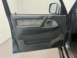 1991 Mitsubishi Pajero XP 5 Speed Manual full