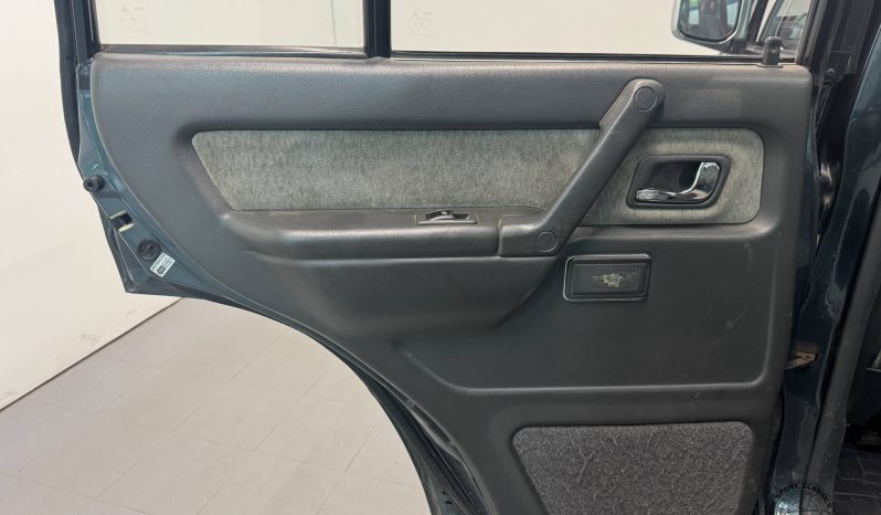 1991 Mitsubishi Pajero XP 5 Speed Manual full