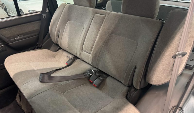 1991 Mitsubishi Pajero XP 5 Speed Manual full