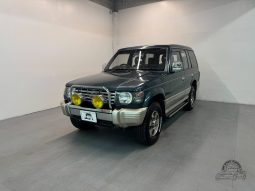 1991 Mitsubishi Pajero XP 5 Speed Manual full