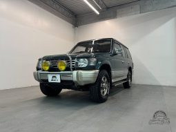 1991 Mitsubishi Pajero XP 5 Speed Manual full