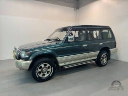 1991 Mitsubishi Pajero XP 5 Speed Manual full