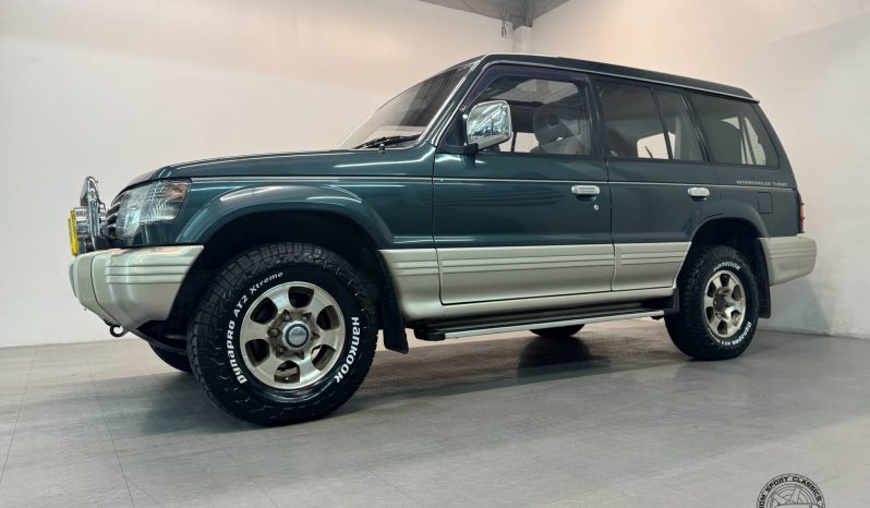 1991 Mitsubishi Pajero XP 5 Speed Manual full