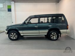 1991 Mitsubishi Pajero XP 5 Speed Manual full