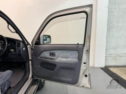 1996 Toyota Hilux Surf SSR-X full