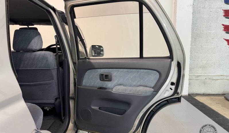 1996 Toyota Hilux Surf SSR-X full