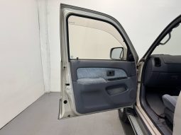 1996 Toyota Hilux Surf SSR-X full