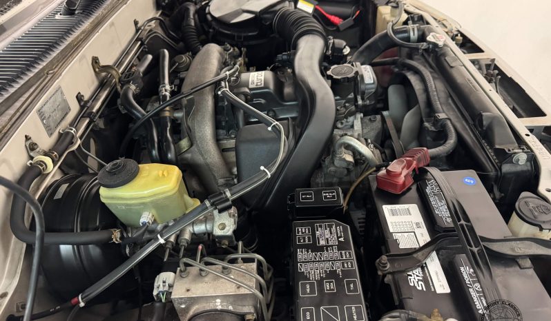 1996 Toyota Hilux Surf SSR-X full