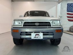 1996 Toyota Hilux Surf SSR-X full
