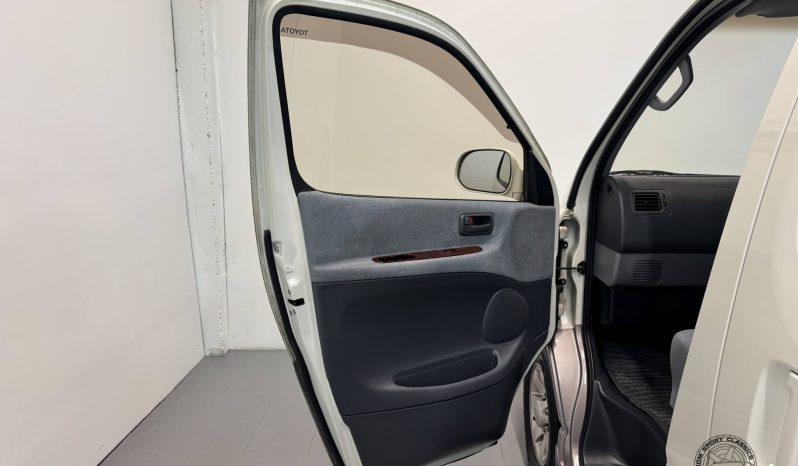 1997 Toyota Granvia 4WD full