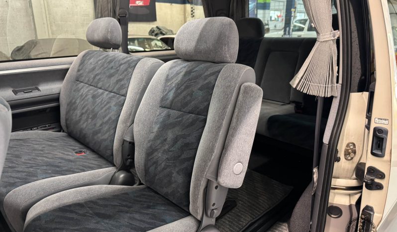 1997 Toyota Granvia 4WD full