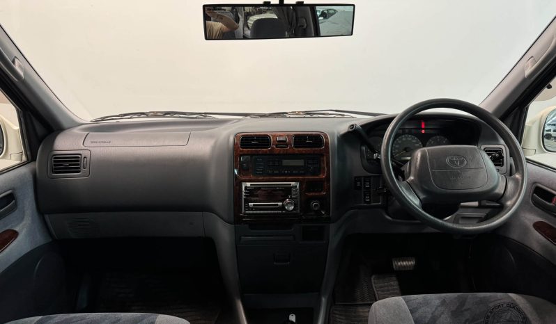 1997 Toyota Granvia 4WD full