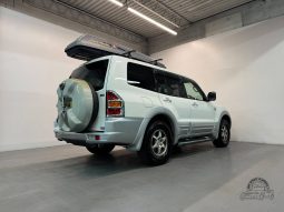 2000 Mitsubishi Pajero Super Exceed DI full