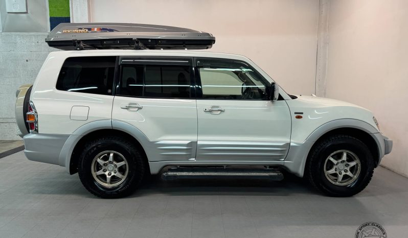 2000 Mitsubishi Pajero Super Exceed DI full