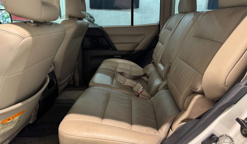 2000 Mitsubishi Pajero Super Exceed DI full