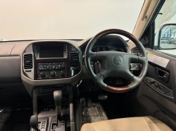 2000 Mitsubishi Pajero Super Exceed DI full