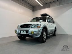 2000 Mitsubishi Pajero Super Exceed DI full