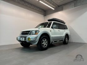 2000 Mitsubishi Pajero Super Exceed DI