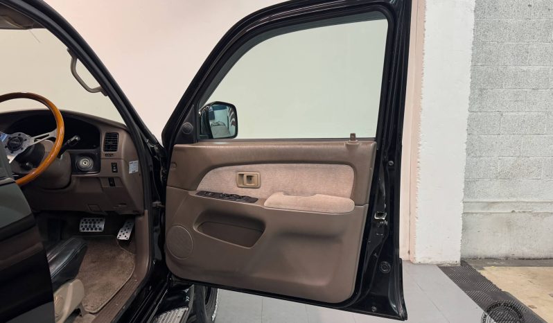 1998 Toyota Hilux Surf SSR-G VZN185 full