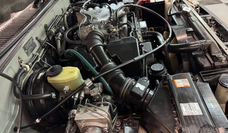 1998 Toyota Hilux Surf SSR-G VZN185 full