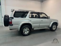 1995 Toyota Hilux Surf SSR-G full