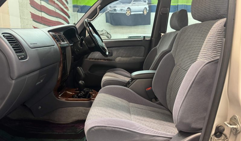 1995 Toyota Hilux Surf SSR-G full