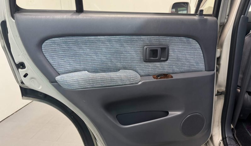 1995 Toyota Hilux Surf SSR-G full